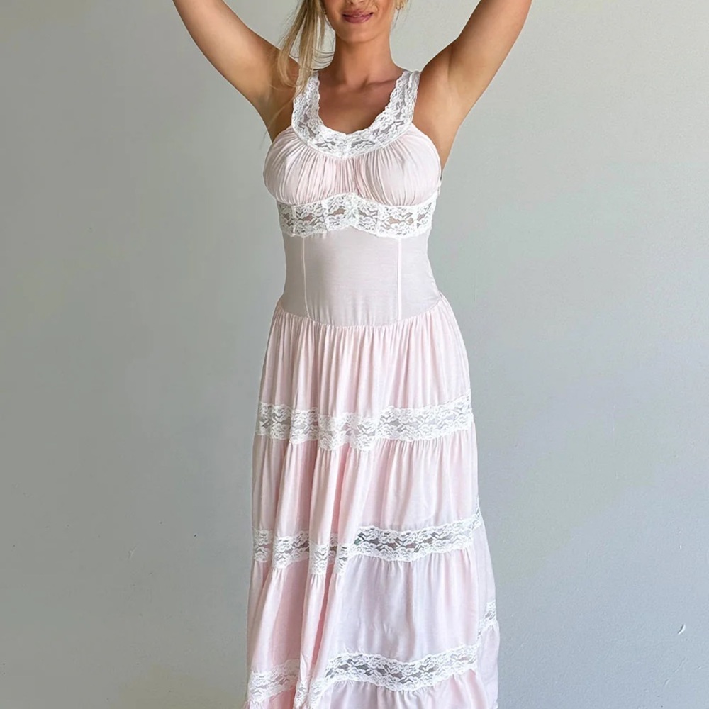 Elegant Pink Lace Maxi Dress